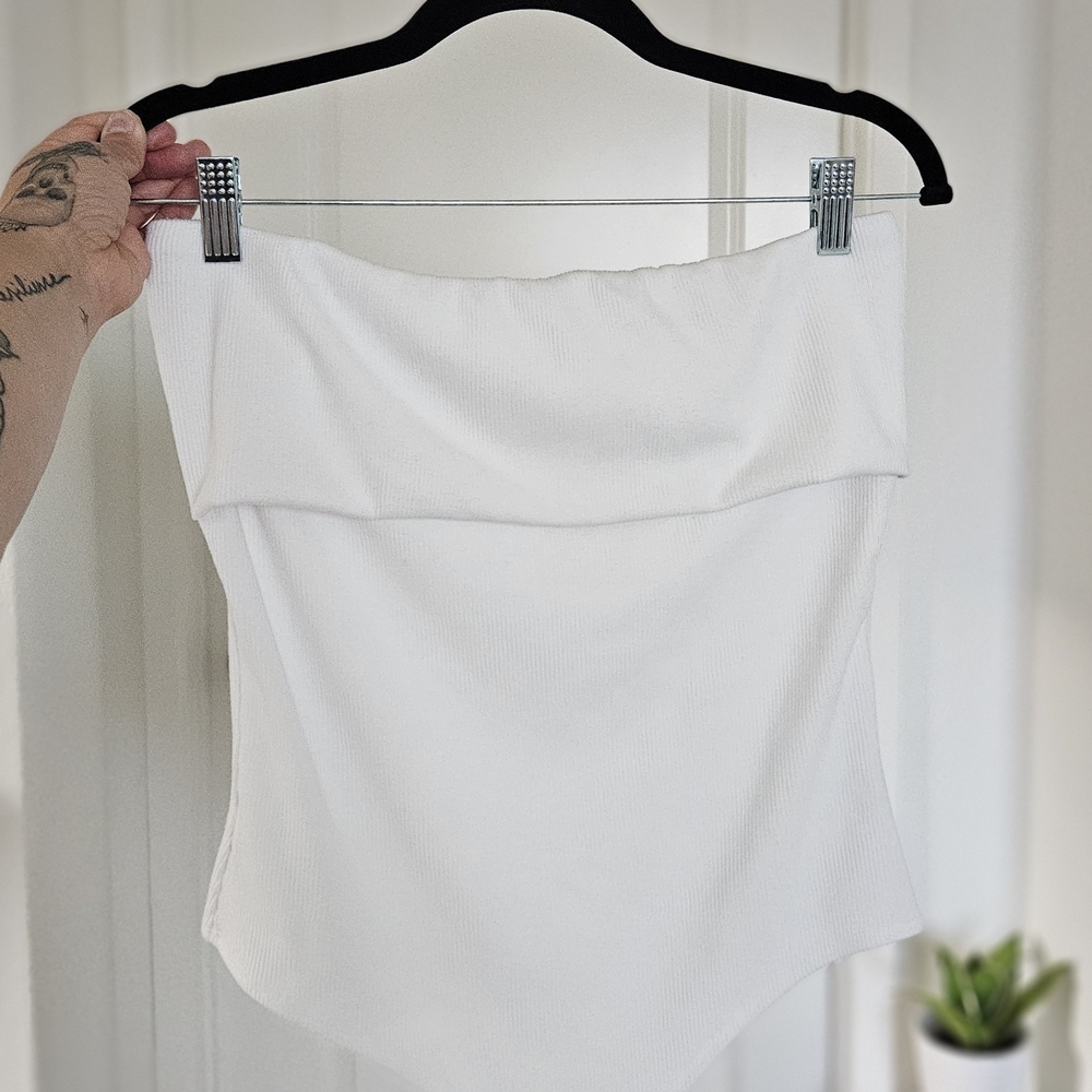 Elegant White Strapless Bodysuit